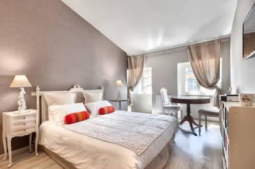 Cour Des Dames Bed & Breakfast La Rochelle  Exterior foto